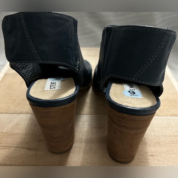 Steve Madden Nonstp Blue Leather Peep Toe Open Stacked Heel Booties Size 6M - Picture 3 of 6